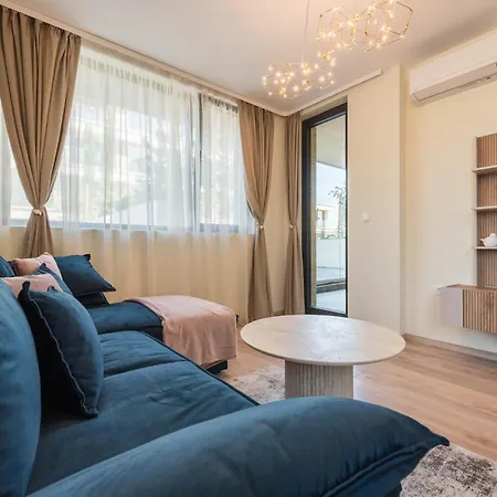 Appartamento Ivy - Lux With Parking & Pool In Azur Panorama Saints Constantine and Helena