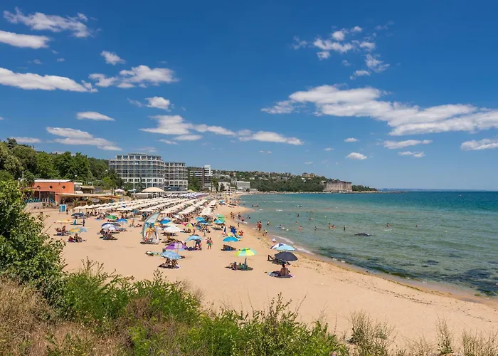 Ivy - Lux With Parking & Pool In Azur Panorama Апартаменты