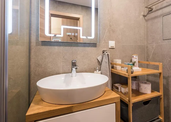 Апартаменты Ivy - Lux With Parking & Pool In Azur Panorama