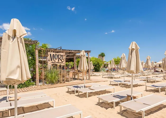 Апартаменты Ivy - Lux With Parking & Pool In Azur Panorama Святые Константин и Елена