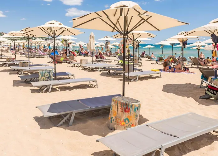 Ivy - Lux With Parking & Pool In Azur Panorama Апартаменты