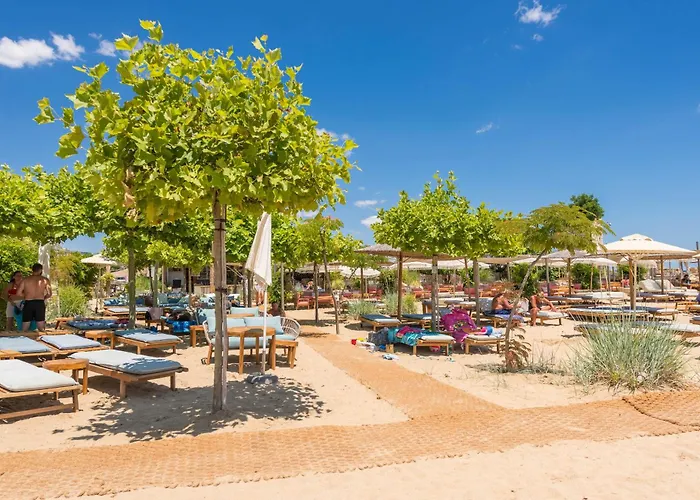 Апартаменты Ivy - Lux With Parking & Pool In Azur Panorama