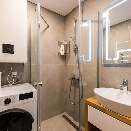 Ivy - Lux With Parking & Pool In Azur Panorama Apartment *