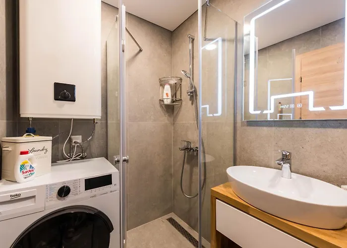 Ivy - Lux With Parking & Pool In Azur Panorama Apartment *